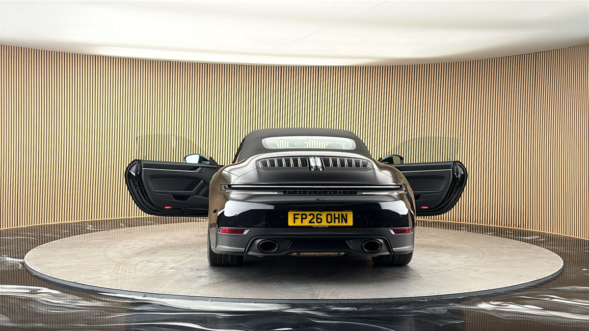 More views of Porsche 911