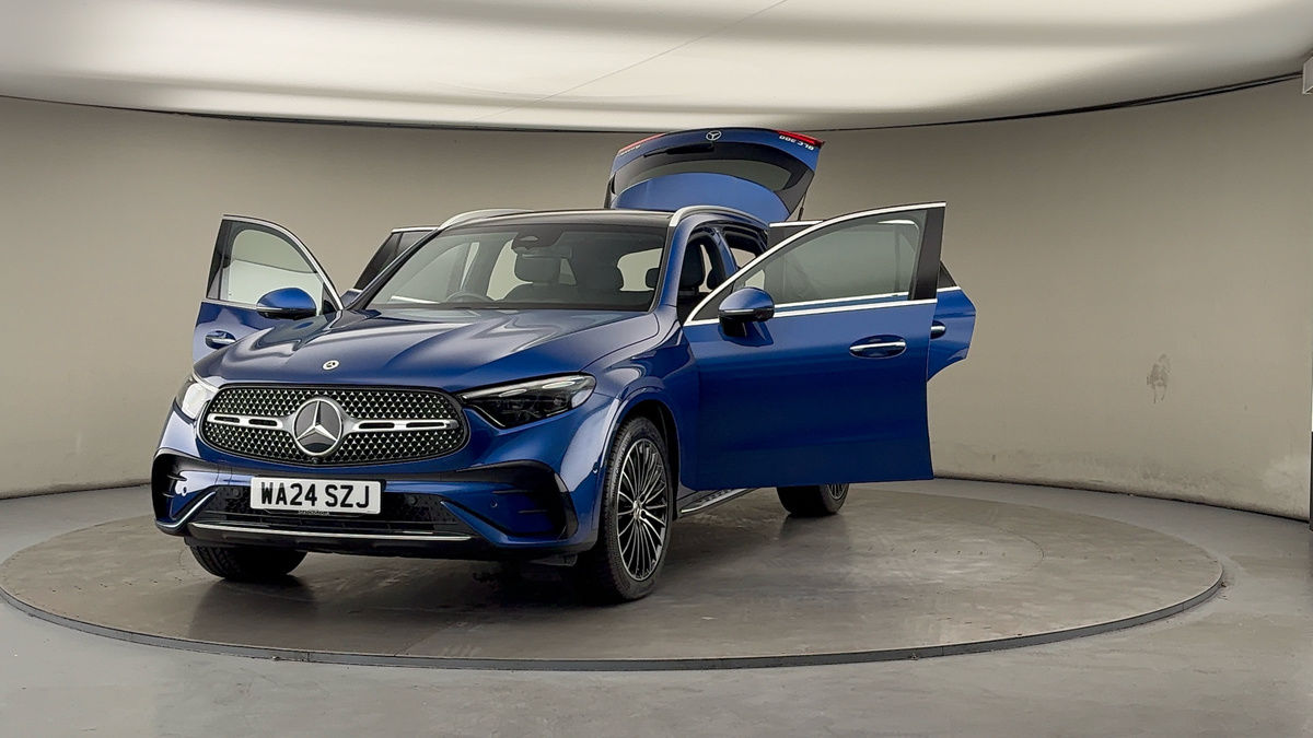 More views of Mercedes-Benz GLC