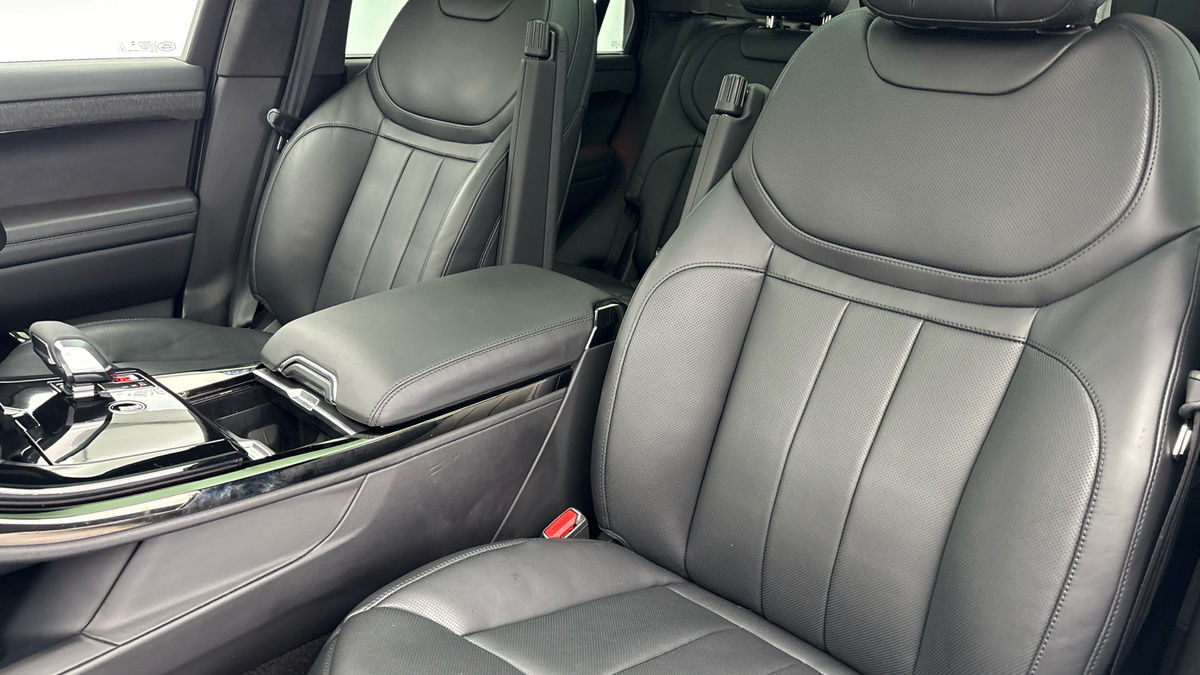 Land Rover Range Rover Sport Image 7