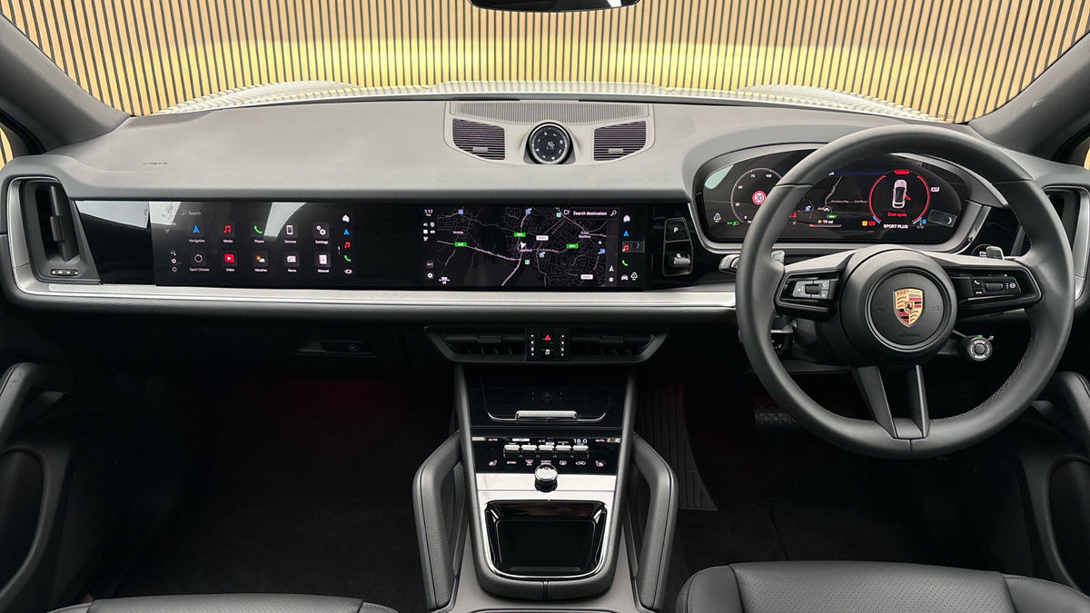 Porsche Cayenne Image 12