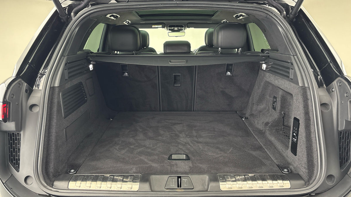 Land Rover Range Rover Sport Image 11