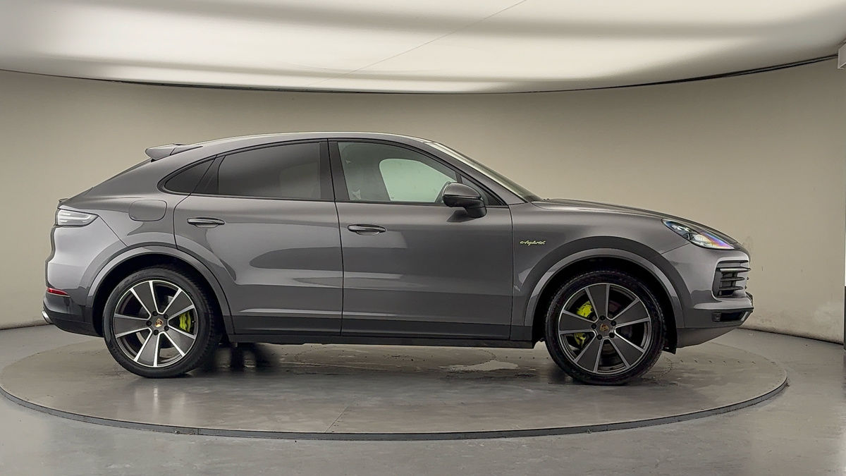 More views of Porsche Cayenne