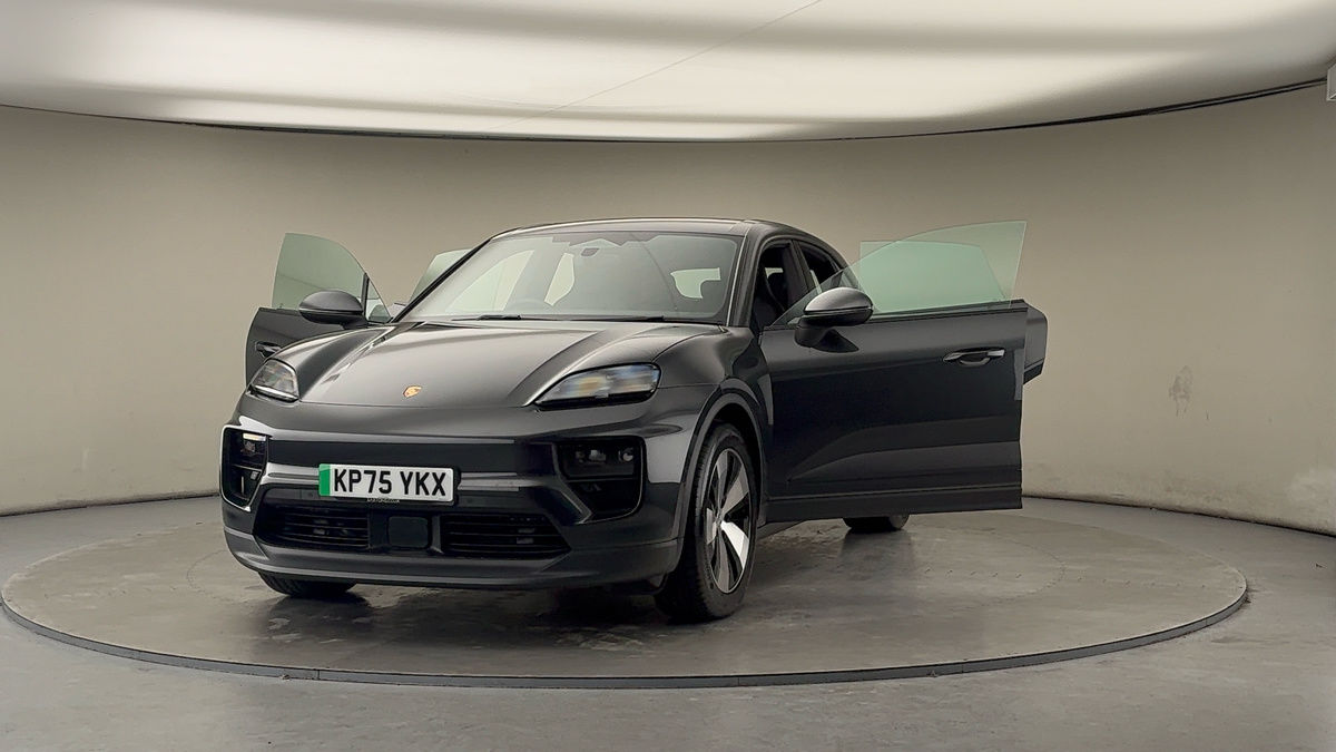 More views of Porsche Macan