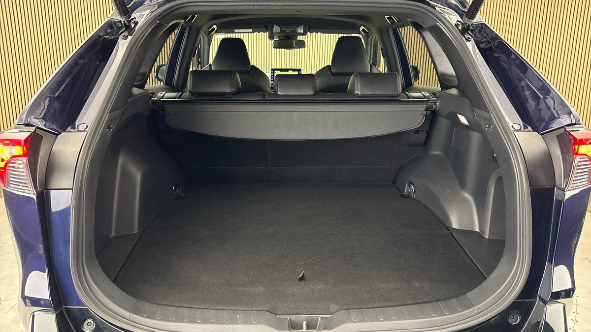 Toyota RAV4 Image 11