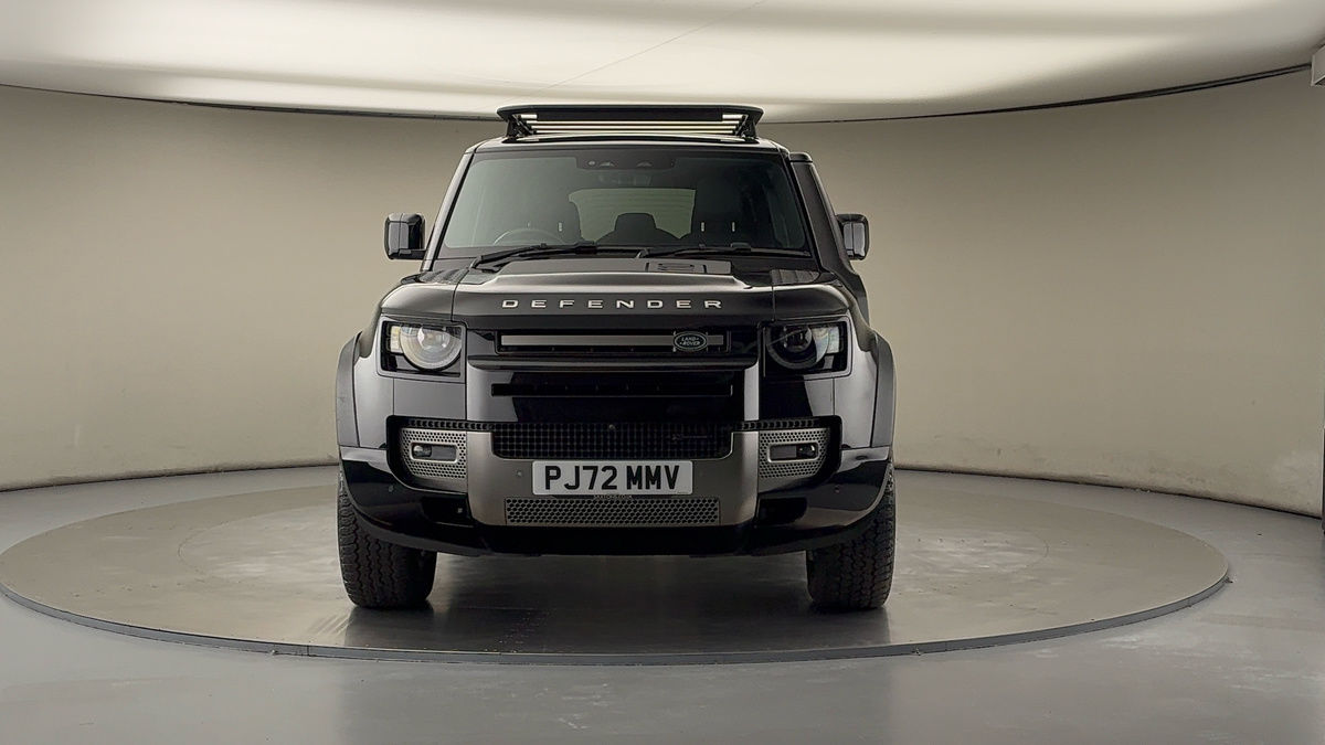 Land Rover Defender 110 Image 3