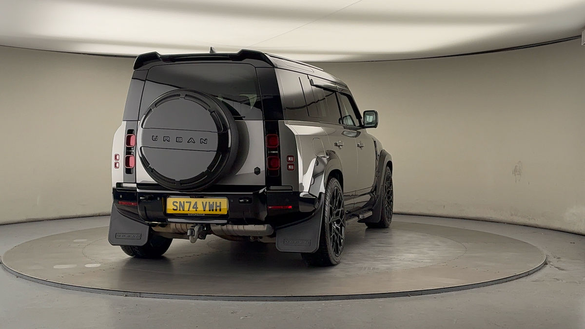 More views of Land Rover Defender 110