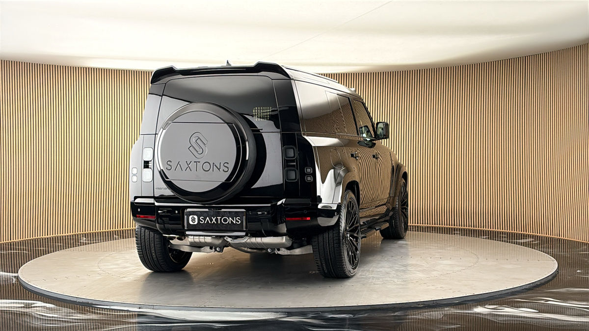 More views of Land Rover Defender 110