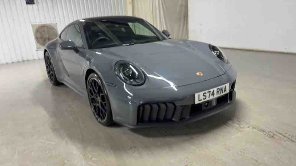 More views of Porsche 911