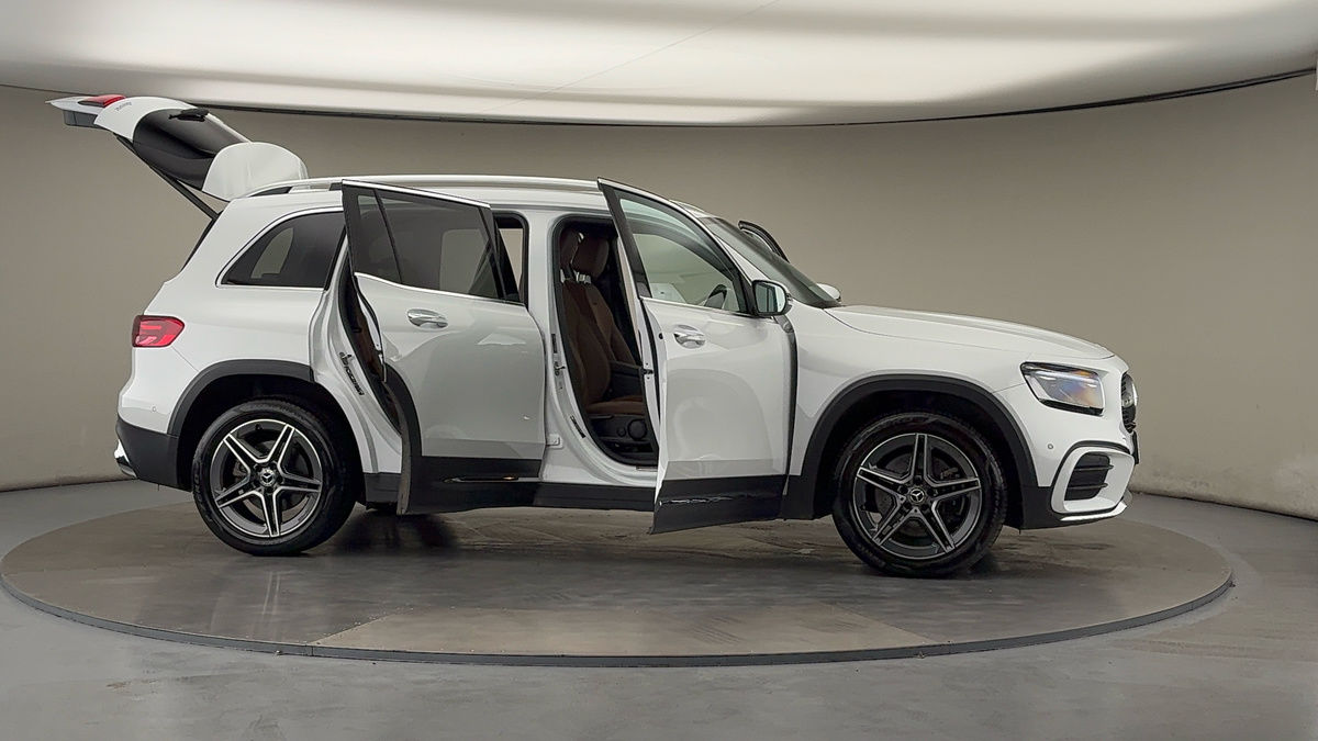 More views of Mercedes-Benz GLB