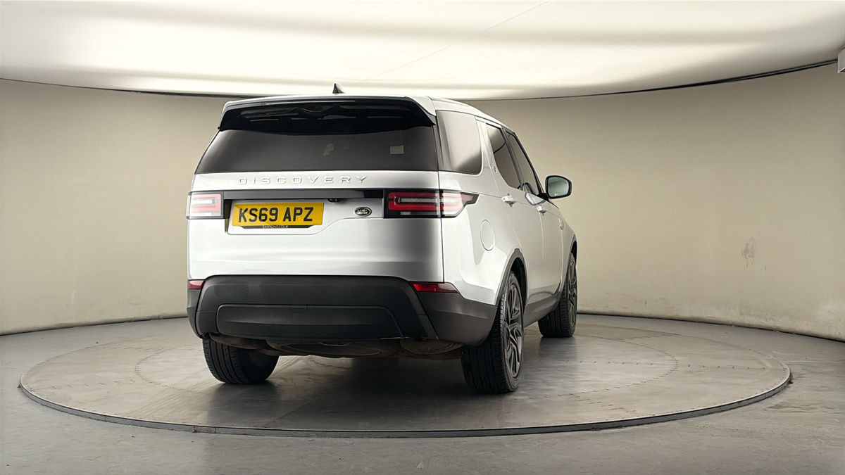 More views of Land Rover Discovery