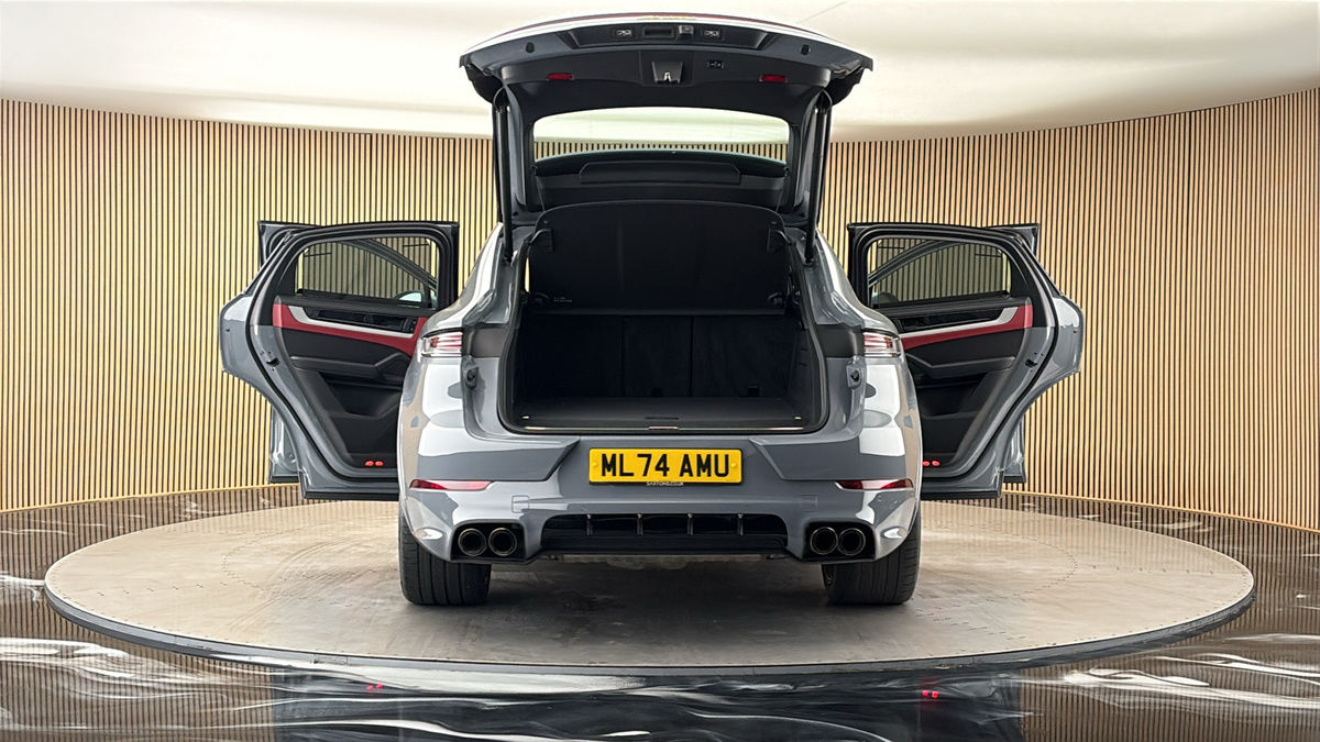 More views of Porsche Cayenne