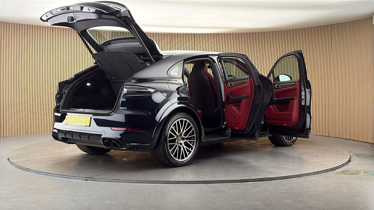 More views of Porsche Cayenne