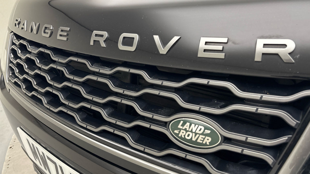 Land Rover Range Rover Sport Image 24