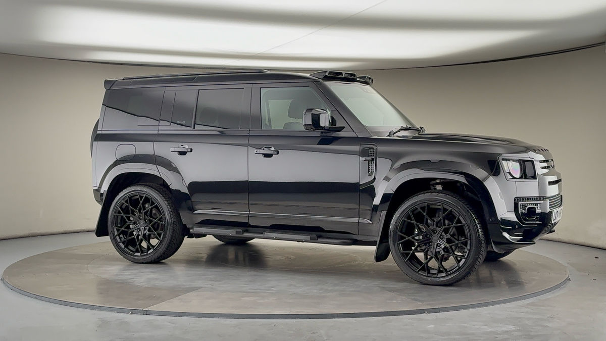 More views of Land Rover Defender 110