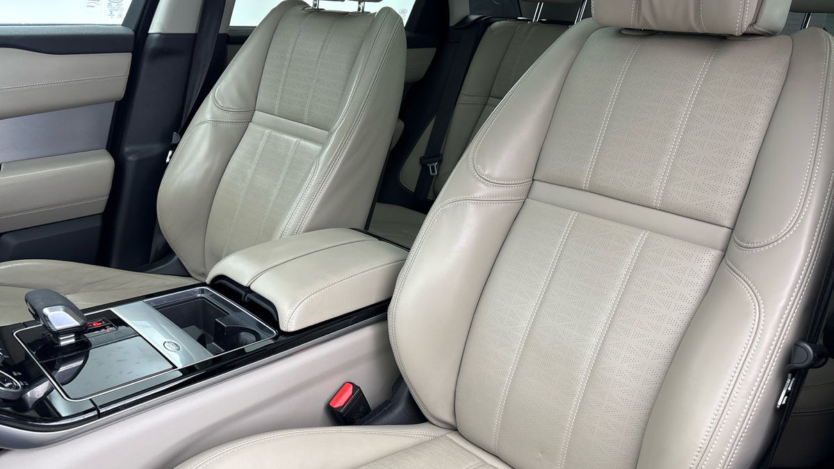 Land Rover Range Rover Velar Image 7