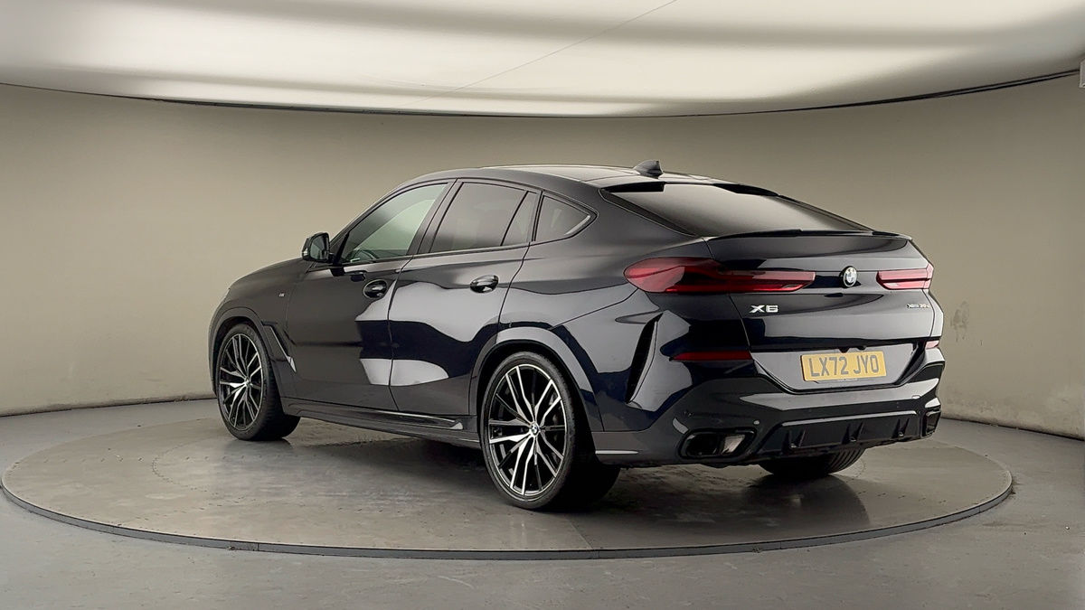 BMW X6 Image 2