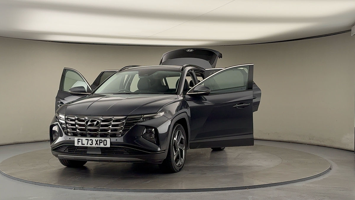 More views of Hyundai TUCSON