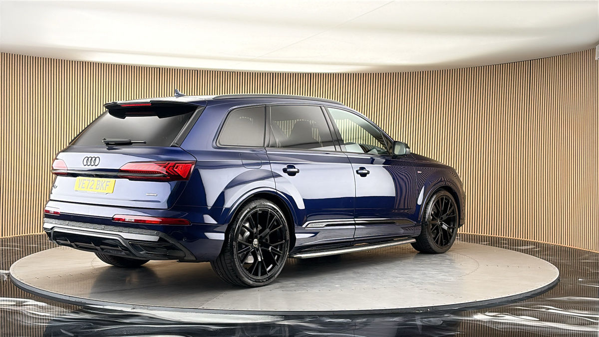 Audi Q7 Image 21