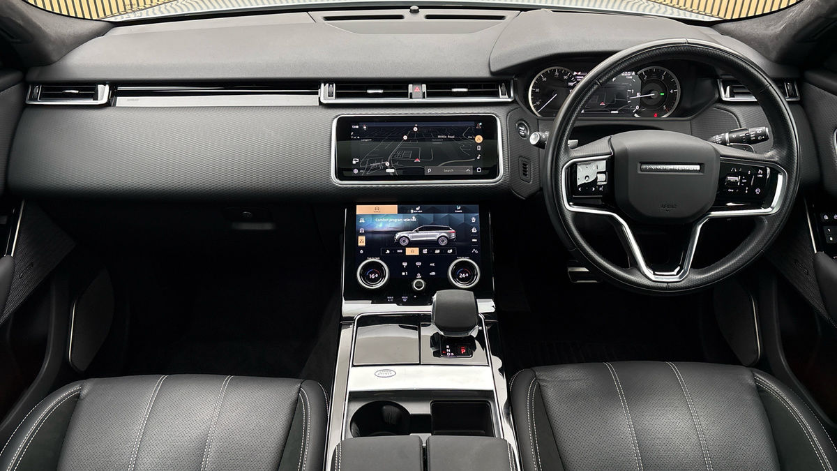 Land Rover Range Rover Velar Image 12