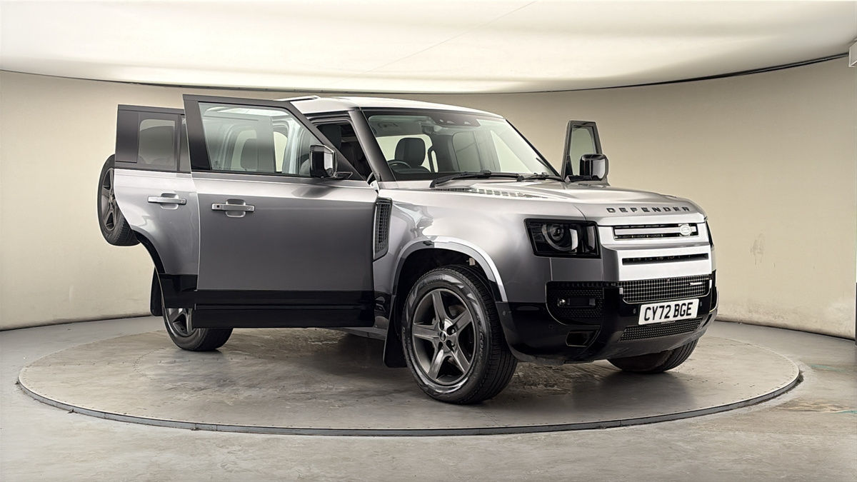 More views of Land Rover Defender 110