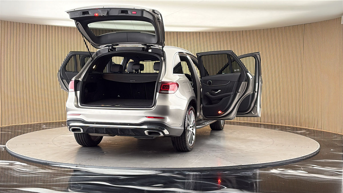 More views of Mercedes-Benz GLC