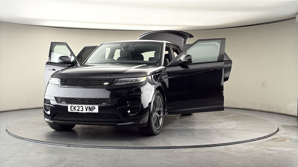 More views of Land Rover Range Rover Sport