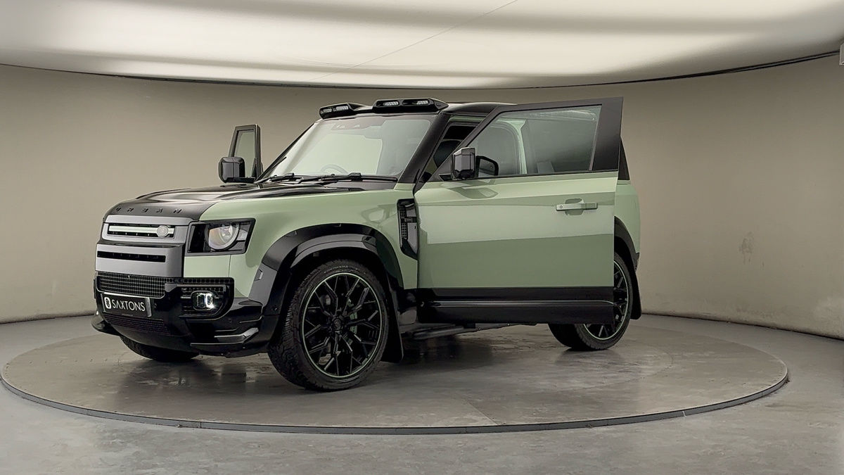 Land Rover Defender 90 Urban Image 22