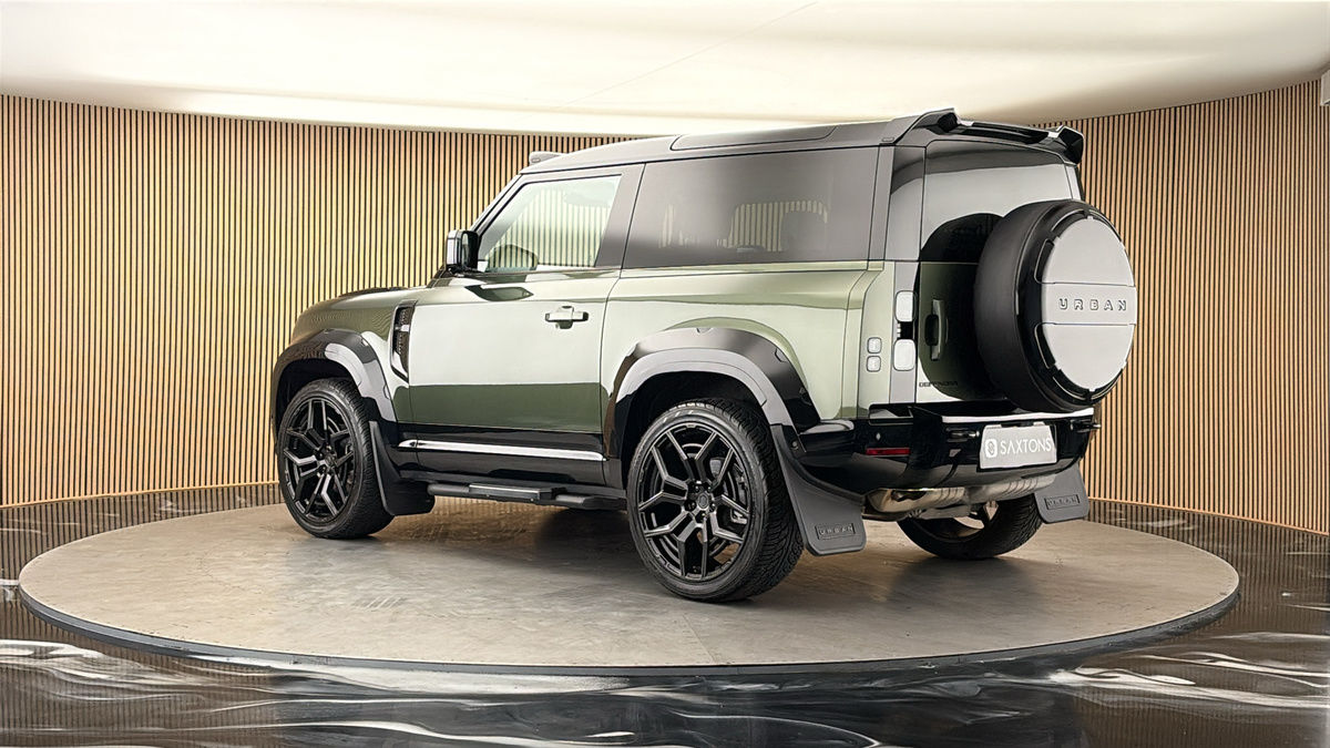 More views of Land Rover Defender 90