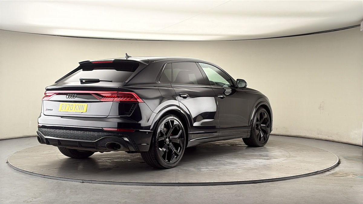 More views of Audi RSQ8