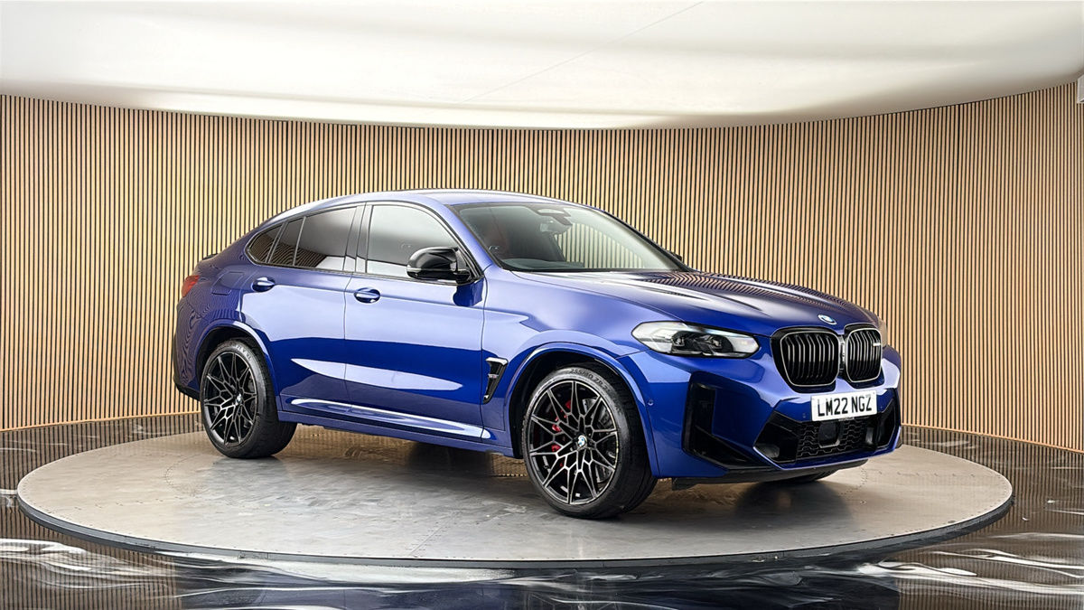More views of BMW X4 M