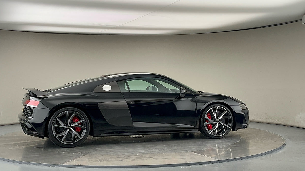 More views of Audi R8