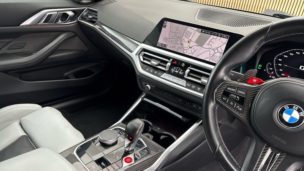 BMW M4 Image 18