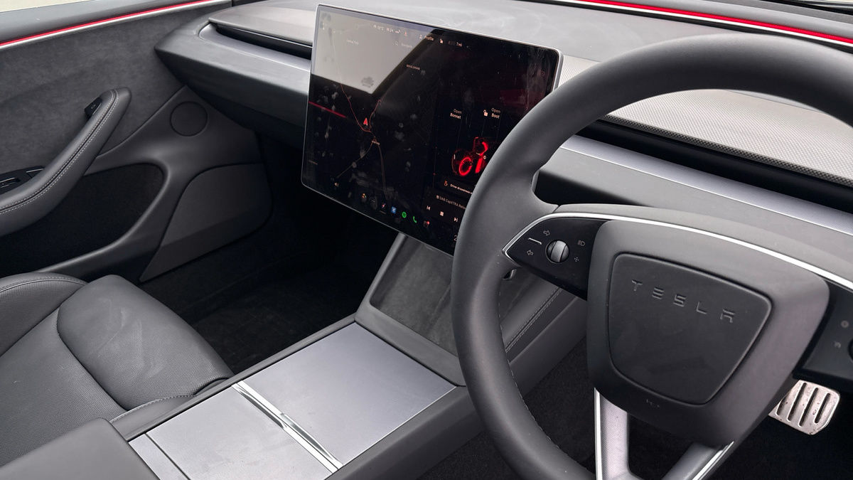 Tesla Model 3 Image 35