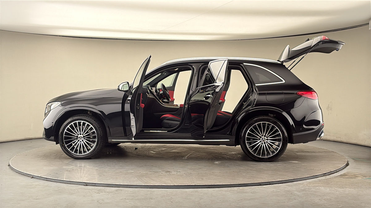 More views of Mercedes-Benz GLC