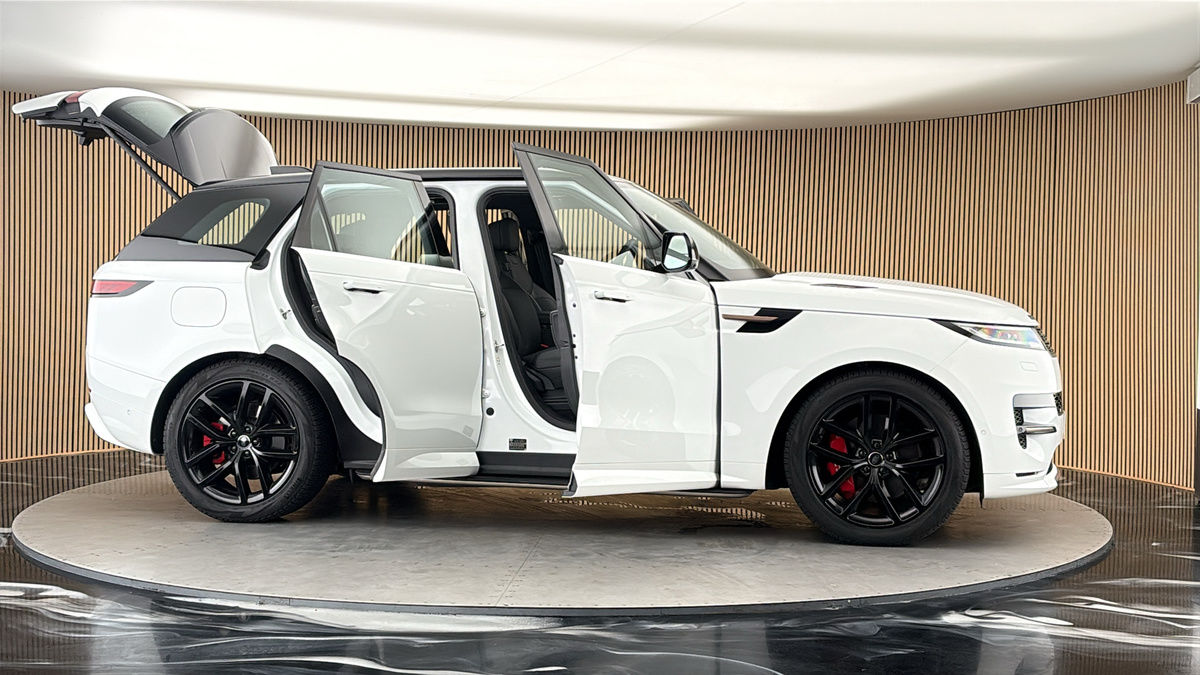 More views of Land Rover Range Rover Sport