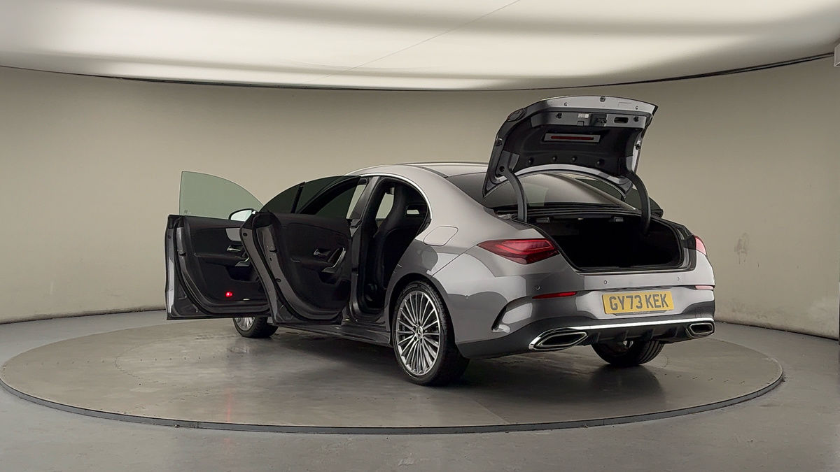 Mercedes-Benz CLA Image 23