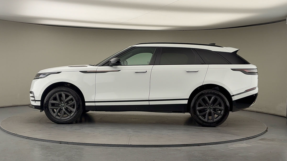 Land Rover Range Rover Velar Image 15