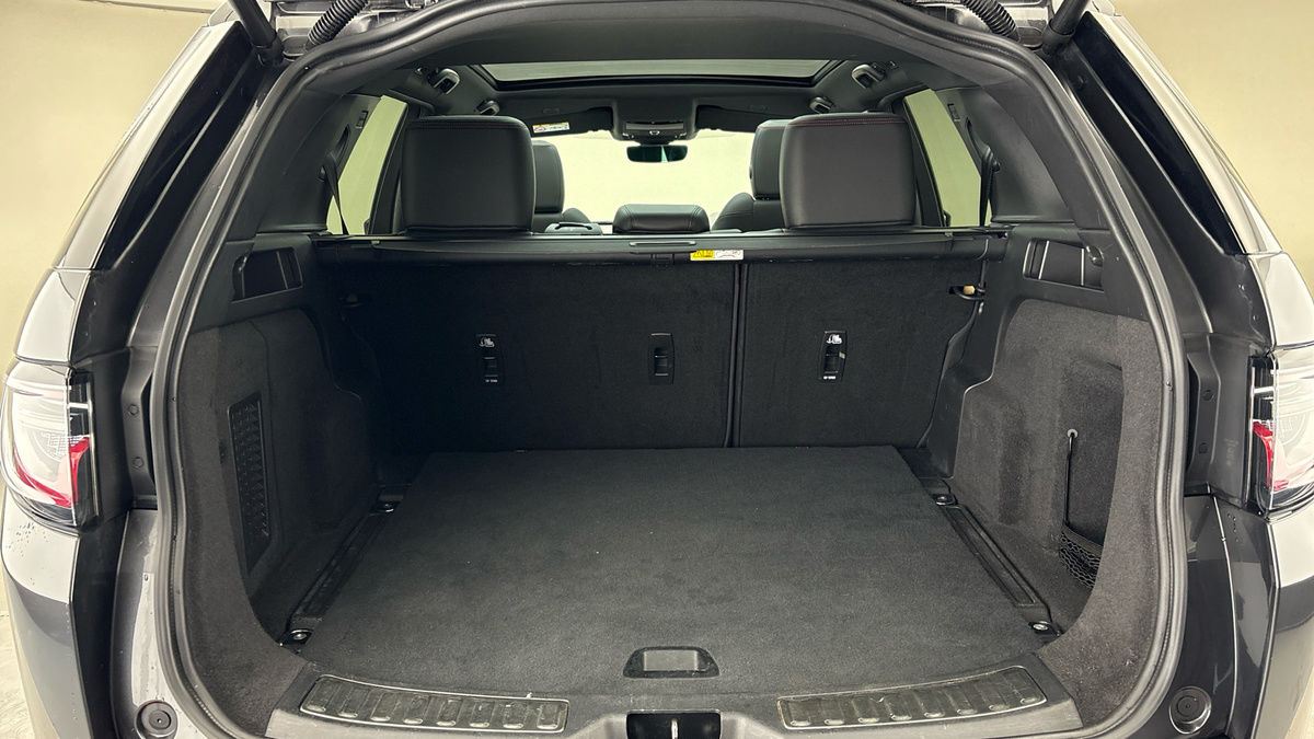 Land Rover Discovery Sport Image 11