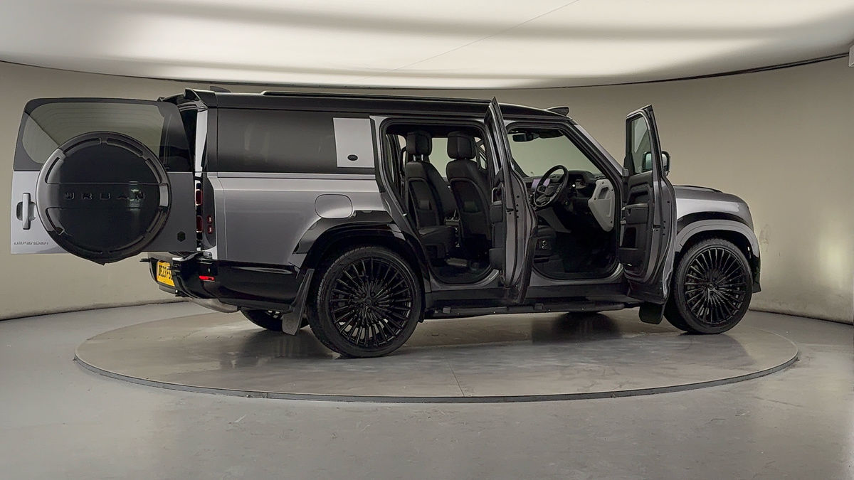 More views of Land Rover Defender 130