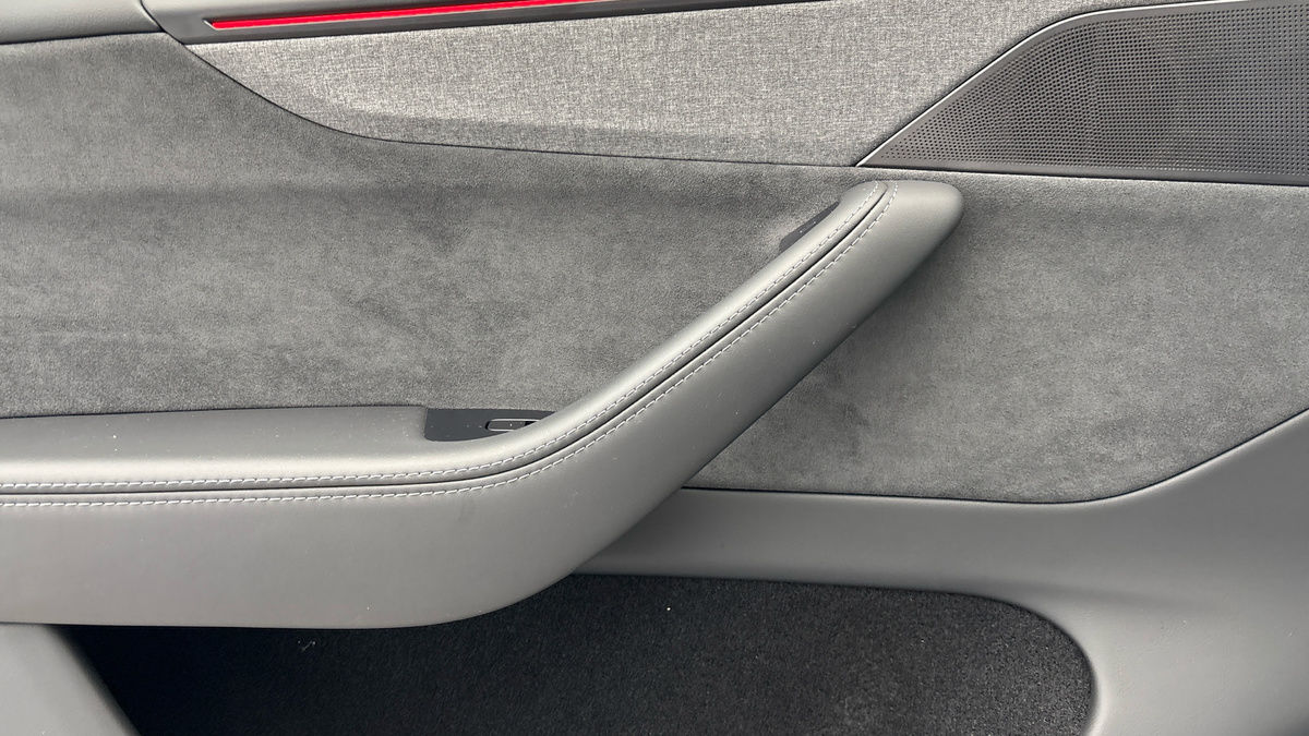 Tesla Model Y Image 19
