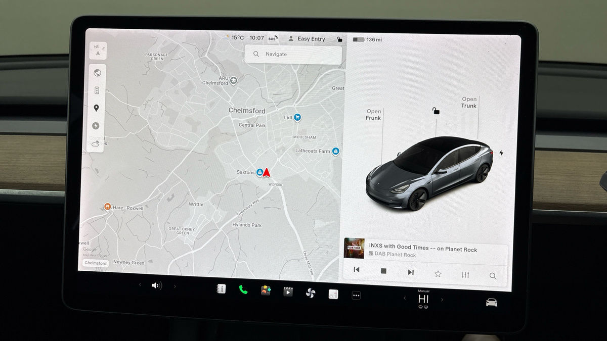 Tesla Model 3 Image 17
