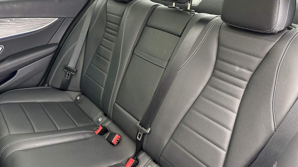 Mercedes-Benz E Class Image 8