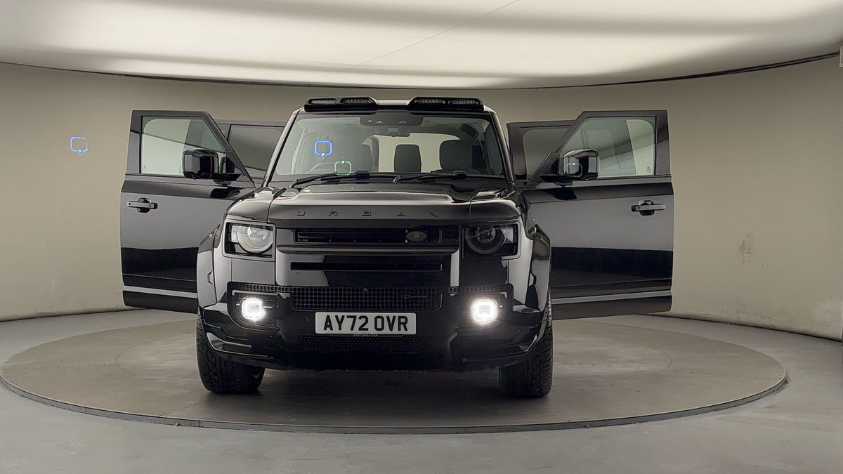 More views of Land Rover Defender 110