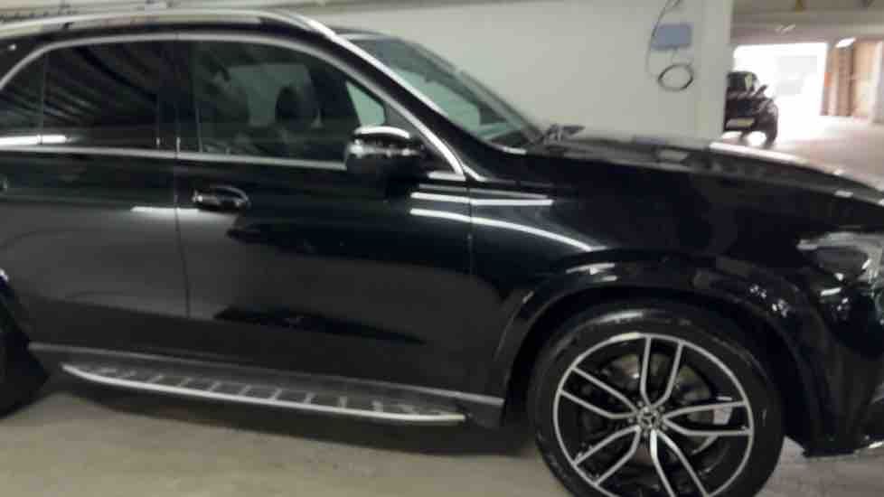 More views of Mercedes-Benz GLE