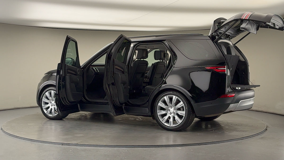 More views of Land Rover Discovery