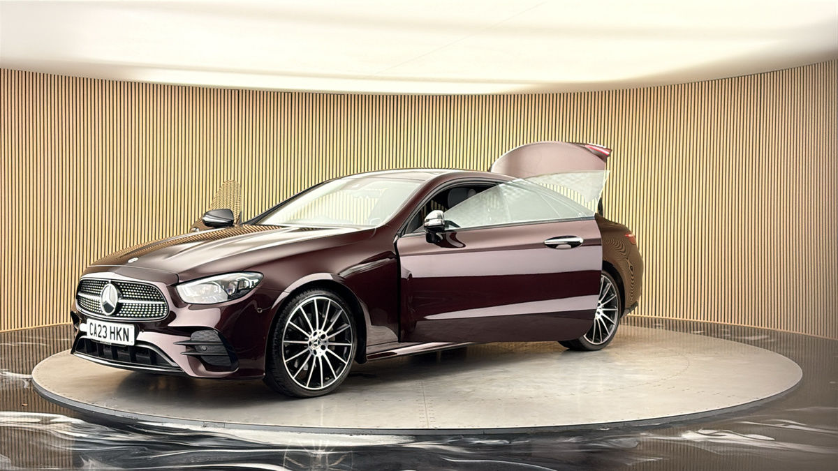 Mercedes-Benz E Class Image 22