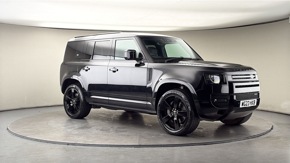 More views of Land Rover Defender 110
