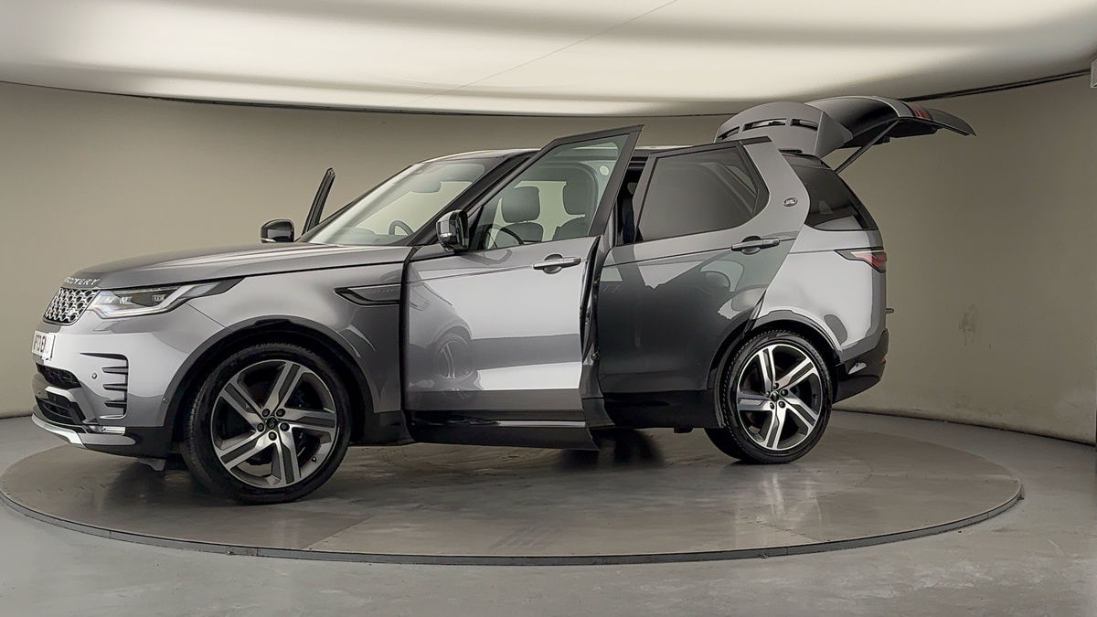 More views of Land Rover Discovery