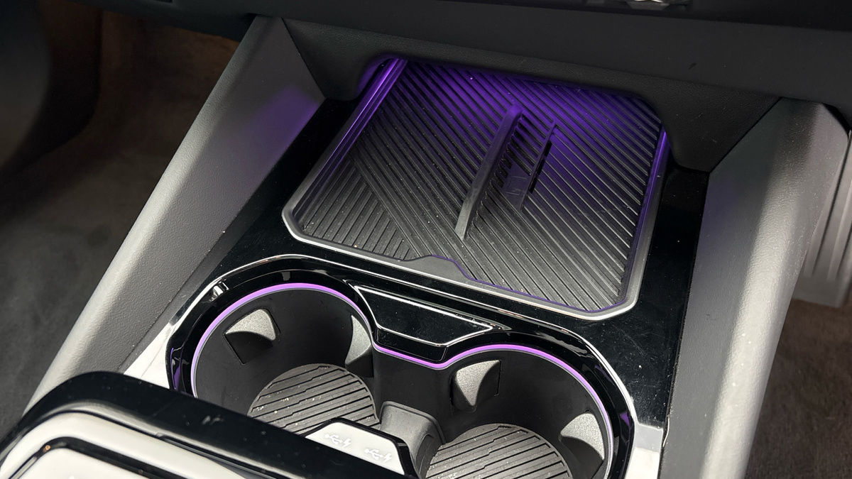 BMW 5 Series Image 32