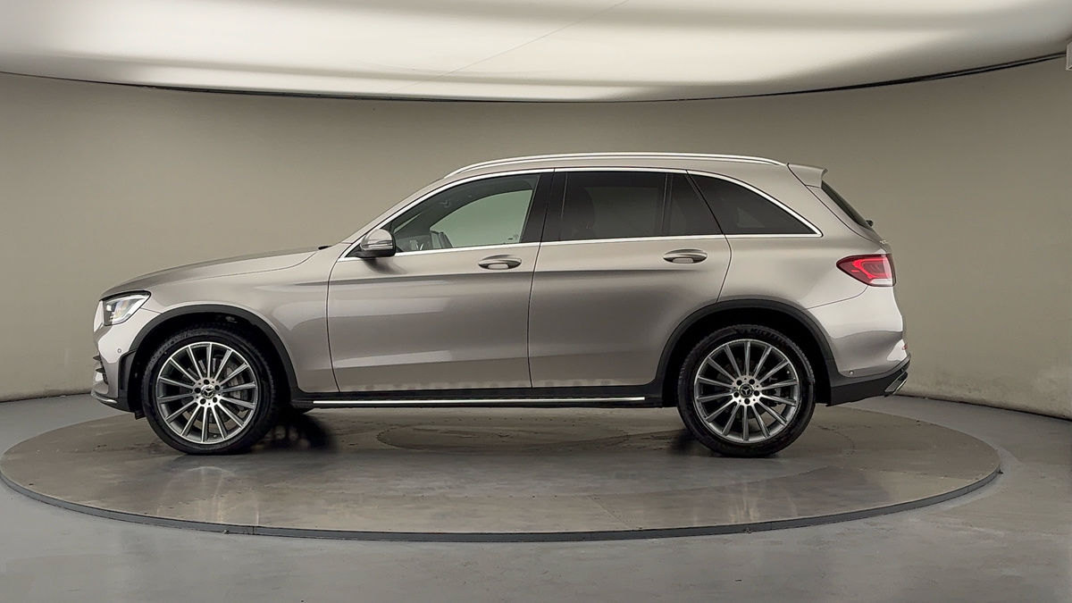 Mercedes-Benz GLC Image 21